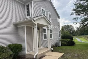 2440 Reflections Dr, Aurora, IL 60502 - Photo 4
