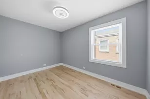 12539 S Yale Ave, Chicago, IL 60628 - Photo 10