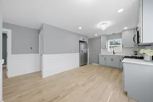 12539 S Yale Ave, Chicago, IL 60628 - Photo 6