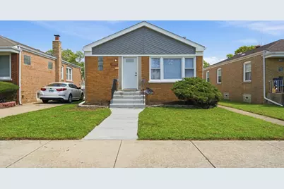12539 S Yale Avenue, Chicago, IL 60628 - Photo 1