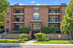 720 Weidner Rd, Buffalo Grove, IL 60089 - Photo 1
