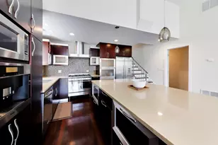 3045 N Clybourn Ave, Chicago, IL 60618 - Photo 10