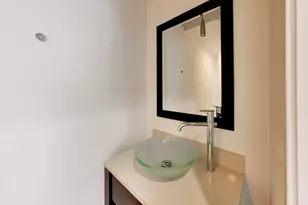3045 N Clybourn Ave, Chicago, IL 60618 - Photo 12