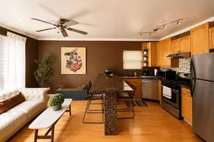 1028 W 20th Pl, Chicago, IL 60608 - Photo 4
