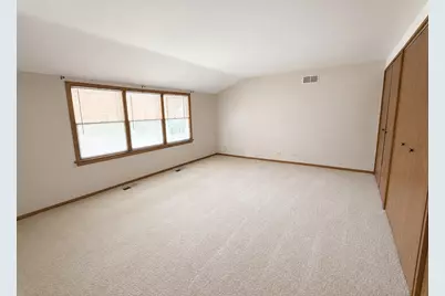 103 Cottonwood Road, Northbrook, IL 60062 - Photo 14