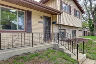 2347 S 17th Ave, Broadview, IL 60155 - Photo 4