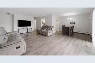 9817 Nottingham Avenue #304, Chicago Ridge, IL 60415 - Photo 2