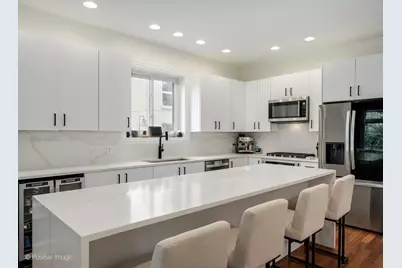 2342 W Montana Street #2W, Chicago, IL 60647 - Photo 4