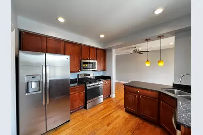 2707 W Glenlake Avenue #3, Chicago, IL 60659 - Photo 2