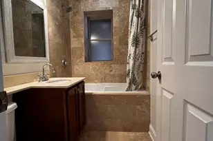 2707 W Glenlake Ave, Chicago, IL 60659 - Photo 16