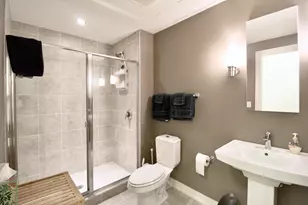[Address not provided], Evanston, IL 60201 - Photo 18