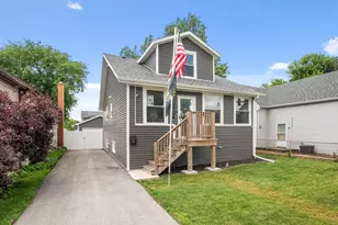 10904 S Kedzie Ave, Chicago, IL 60655 - Photo 2