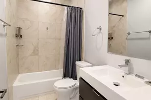 1149 W 17th St, Chicago, IL 60608 - Photo 12