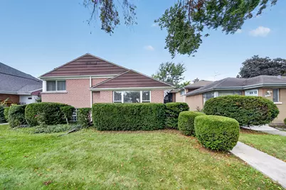 3824 W Chase Avenue, Lincolnwood, IL 60712 - Photo 1
