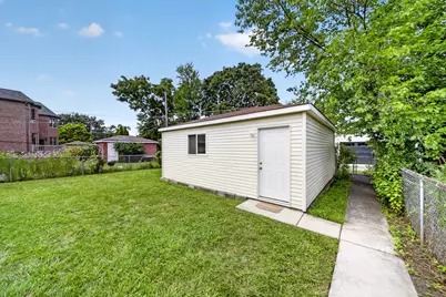 3824 W Chase Avenue, Lincolnwood, IL 60712 - Photo 24