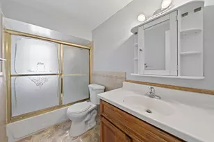 3824 W Chase Ave, Lincolnwood, IL 60712 - Photo 20