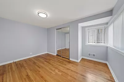 3824 W Chase Avenue, Lincolnwood, IL 60712 - Photo 10