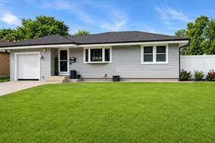 20 W Division St, Villa Park, IL 60181 - Photo 1