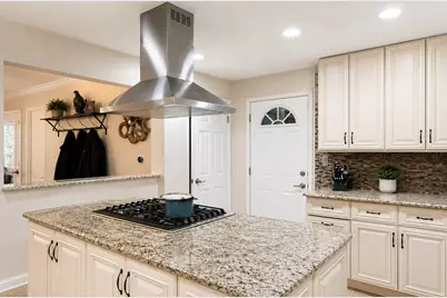 20 W Division Street, Villa Park, IL 60181 - Photo 2