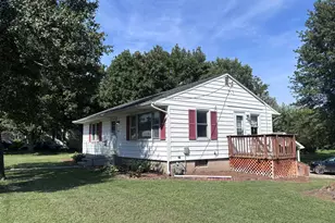 503 N Center Ave, Galva, IL 61434 - Photo 4