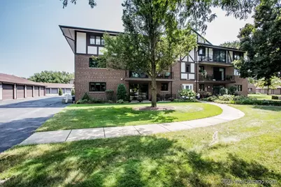 11015 S Theresa Circle #3B, Palos Hills, IL 60465 - Photo 1