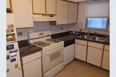 1318 W Lunt Avenue #301, Chicago, IL 60626 - Photo 2