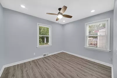 702 N Independence Avenue, Rockford, IL 61101 - Photo 12