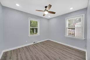 702 N Independence Ave, Rockford, IL 61101 - Photo 12