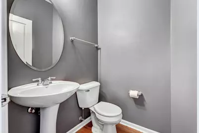 318 Laurel Avenue, Des Plaines, IL 60016 - Photo 16