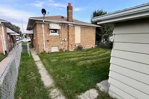 492 Price Ave, Calumet City, IL 60409 - Photo 14