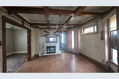 12047 S Parnell Avenue, Chicago, IL 60628 - Photo 4