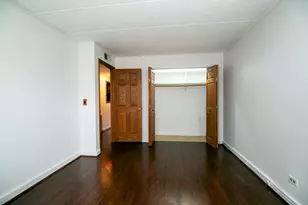 9608 W Higgins Rd, Rosemont, IL 60018 - Photo 18