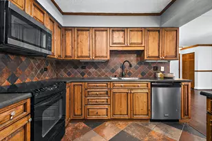 9608 W Higgins Rd, Rosemont, IL 60018 - Photo 14