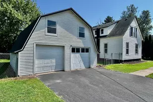 335 5th St, Capron, IL 61012 - Photo 2
