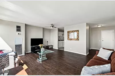 4850 S Lake Park Avenue #2109B, Chicago, IL 60615 - Photo 6
