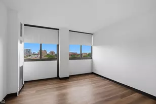 4850 S Lake Park Ave, Chicago, IL 60615 - Photo 12