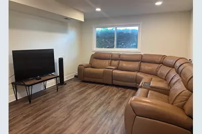 15208 Lawndale Avenue, Midlothian, IL 60445 - Photo 12
