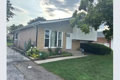 15208 Lawndale Avenue, Midlothian, IL 60445 - Photo 1
