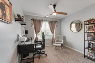 576 Spring Leaf Dr, Joliet, IL 60431 - Photo 14