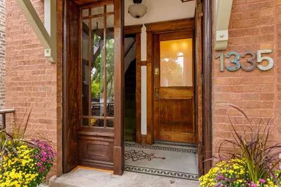 1335 W Hollywood Avenue, Chicago, IL 60660 - Photo 2