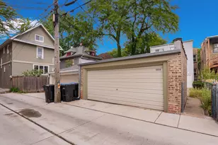 1335 W Hollywood Ave, Chicago, IL 60660 - Photo 28