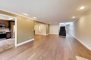 1712 Wildberry Dr, Glenview, IL 60025 - Photo 8