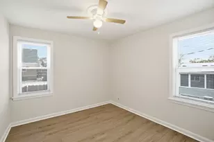 11056 S State Line Rd, Chicago, IL 60617 - Photo 8