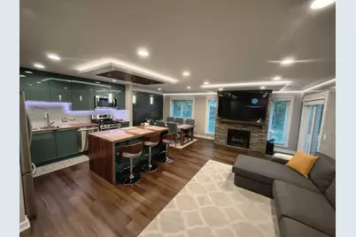 22 Waterbury Lane #O2, Schaumburg, IL 60193 - Photo 2