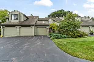 900 Shoreline Rd, Lake Barrington, IL 60010 - Photo 1