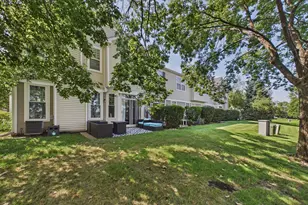 6787 Slate Dr, Carpentersville, IL 60110 - Photo 20
