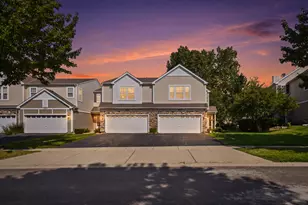 6787 Slate Dr, Carpentersville, IL 60110 - Photo 2