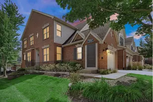 22 Red Tail Dr, Hawthorn Woods, IL 60047 - Photo 1