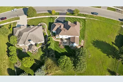 911 Hayden Drive, Yorkville, IL 60560 - Photo 6