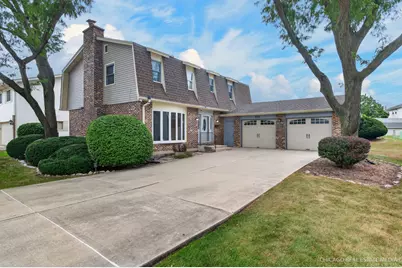 511 Cottonwood Lane, Schaumburg, IL 60193 - Photo 1